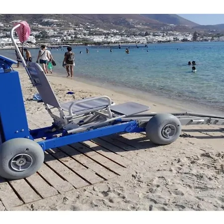 Livadia Seaside 6 게스트하우스