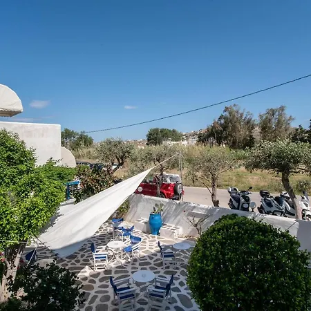 Livadia Seaside 6 게스트하우스