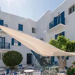 Livadia Seaside 6 ゲストハウス パロス島