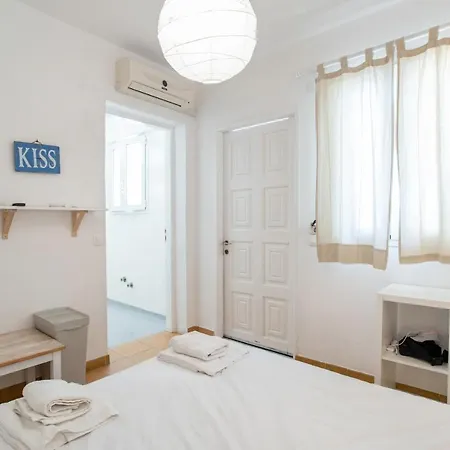 Livadia Seaside 6 Affittacamere 3*