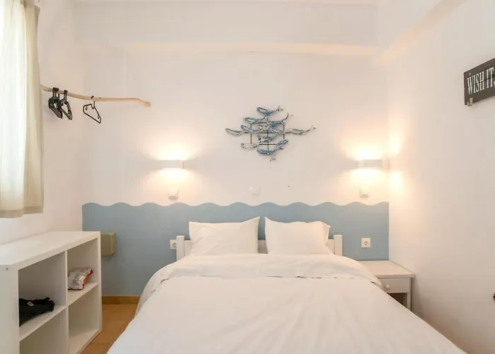 Livadia Seaside 6 3*